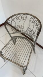Old vintage metal chair - Image 4