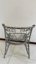 Old vintage metal chair - Image 3