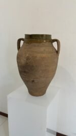 Vintage pot