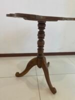 Wood side table designed with mother of pearl on top - Image 3